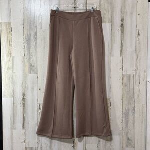 Wide-Leg Women's Pants in Tan